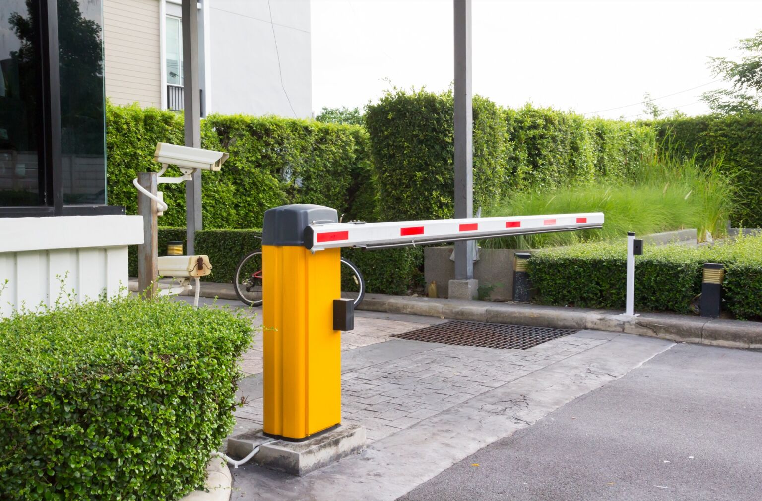 Advantages and Disadvantages of Automatic Gates Securiteam